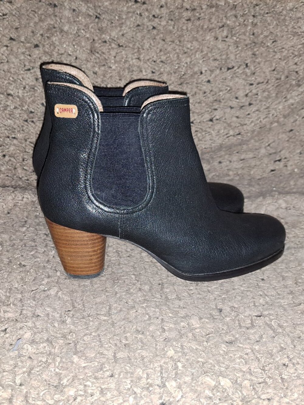 CAMPER-Annie-Black Textured Leather Chelsea Bootie-Block Heel-Sz 38-Excellent - Picture 5 of 8